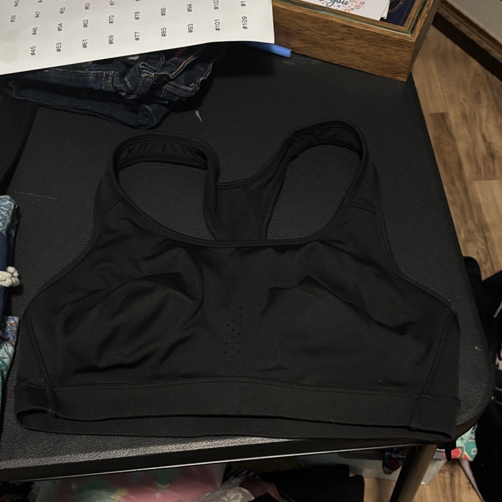 Source Unknown Sleek Black Sports Bra